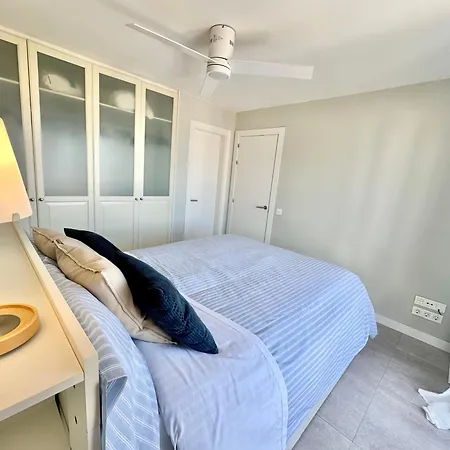 Апартаменты Atico Centrico Con Amplias Vistas Mar Y Playa *