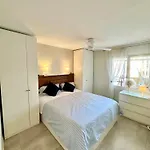 ático Céntrico Con Amplias Vistas Mar Y Playa Rosas