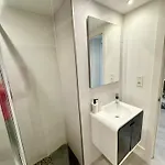 Apartamento ático Céntrico Con Amplias Vistas Mar Y Playa Rosas