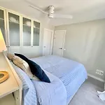 Apartamento ático Céntrico Con Amplias Vistas Mar Y Playa *