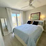 Apartamento ático Céntrico Con Amplias Vistas Mar Y Playa Rosas