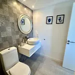 ático Céntrico Con Amplias Vistas Mar Y Playa Rosas