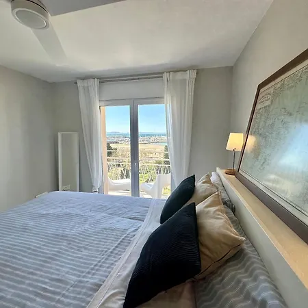 Apartamento ático Céntrico Con Amplias Vistas Mar Y Playa Rosas